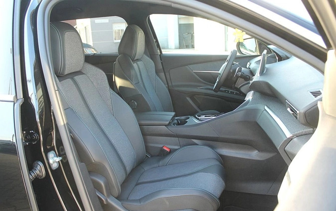 Peugeot 5008 cena 145990 przebieg: 11082, rok produkcji 2023 z Bobolice małe 704